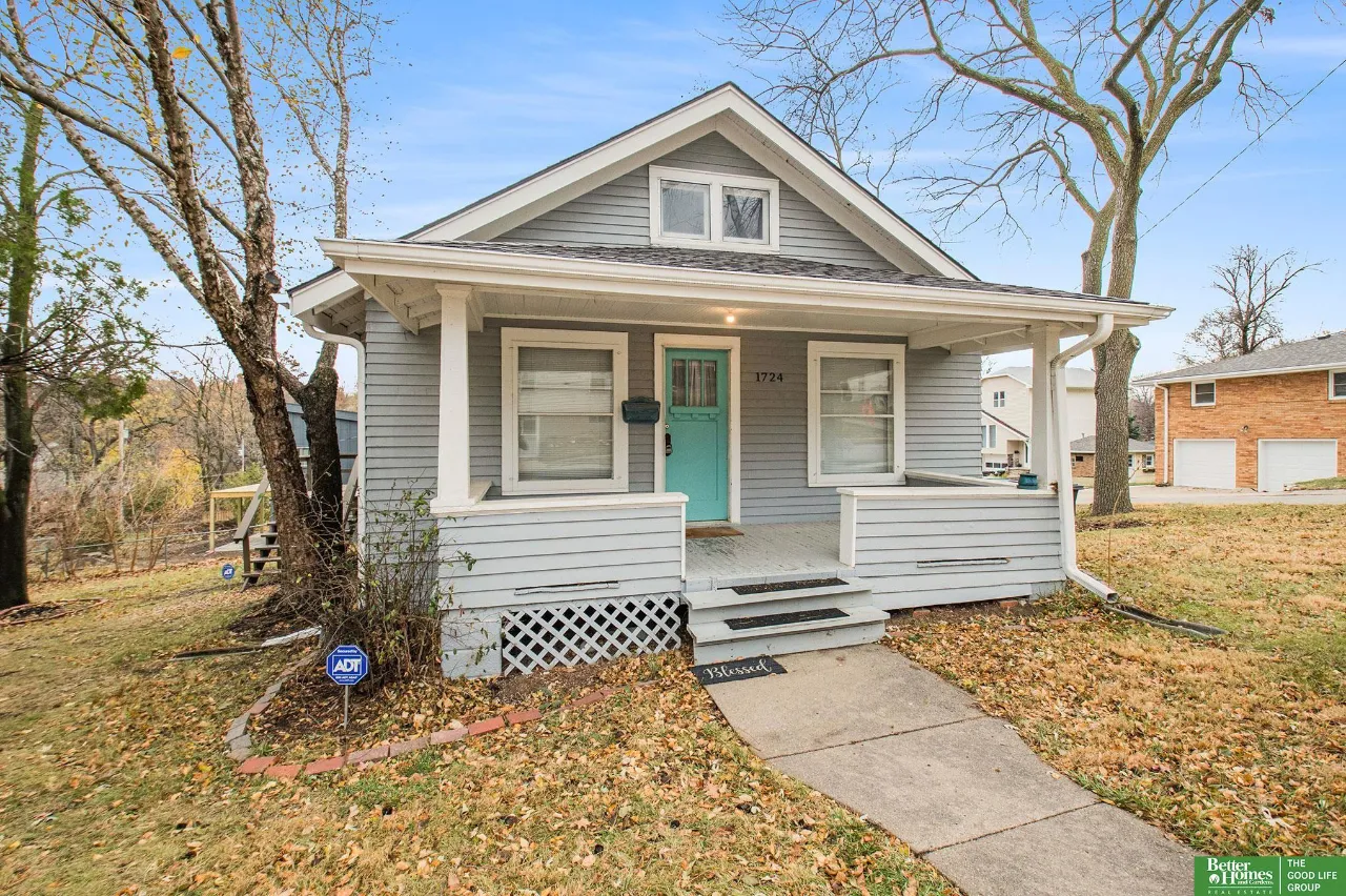 1724 N 56th Street, Omaha, NE 68104