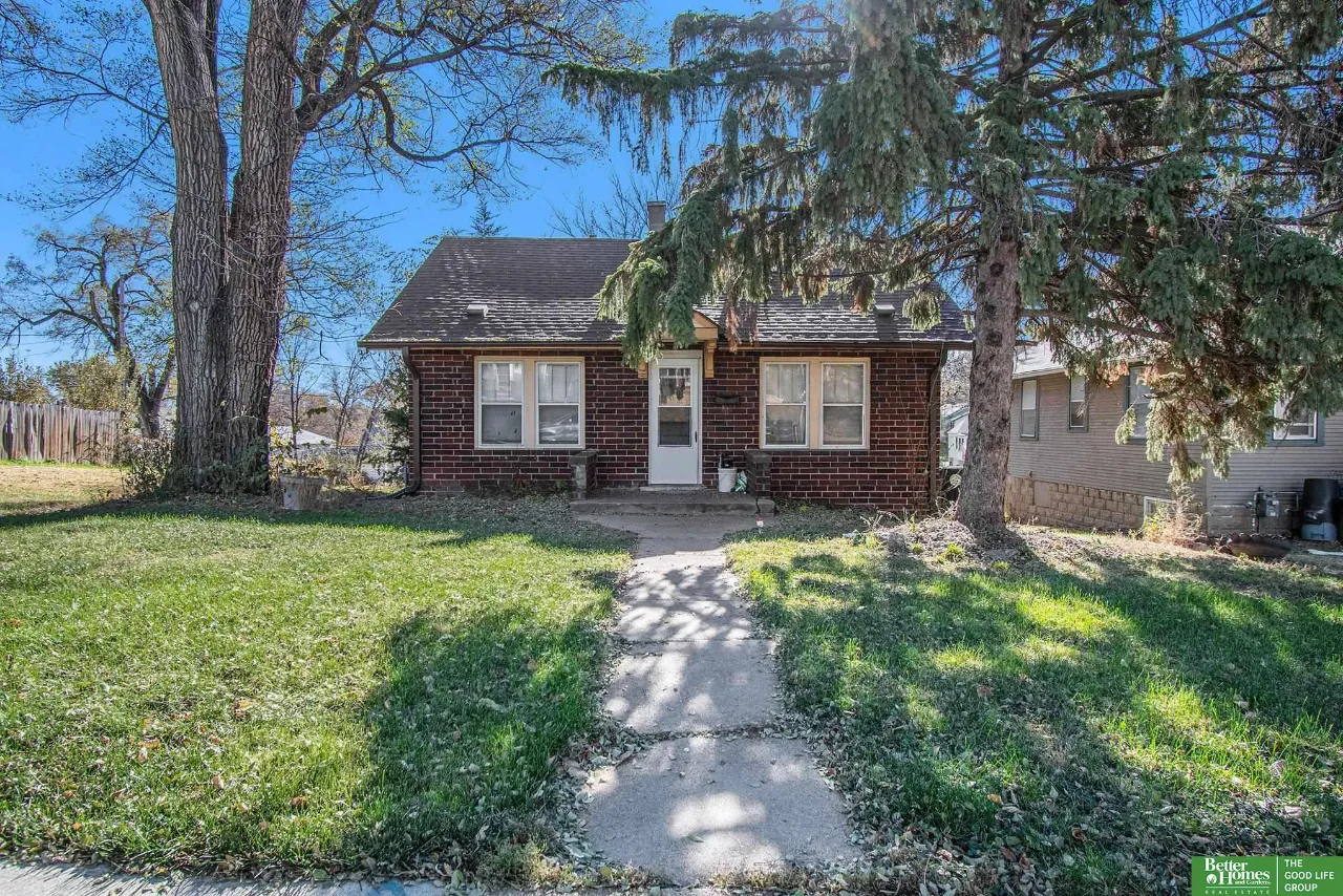 4641 Larimore Avenue, Omaha, NE 68104