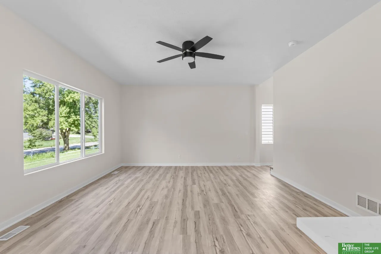 7106 N 79th Court